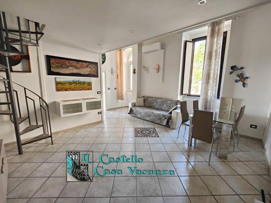 Il Castello Casa Vacanza Salerno Exterior foto